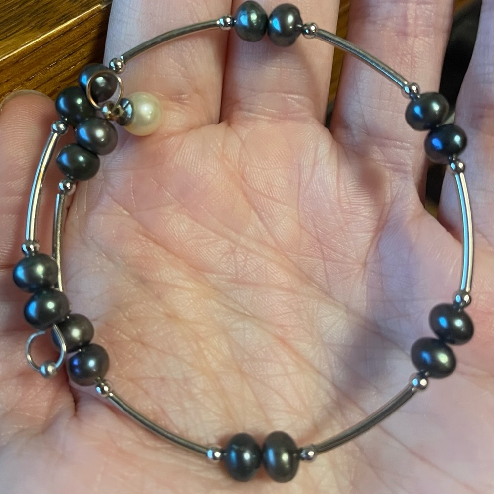 Vantel Pearls wrap  bracelet